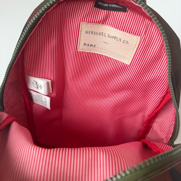 Herschel Heritage Kids Backpack Woodland Camo 14L Ages 3–7 - Picture 5 of 5